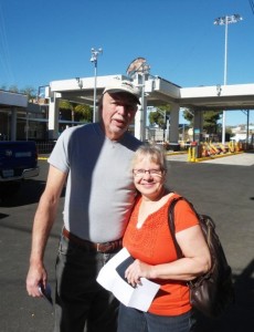 Honeymooners, Jon & Carol