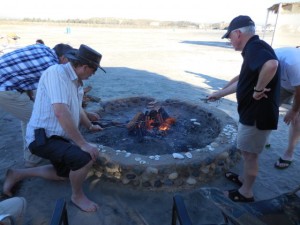 Great fire to cook dogs at Fidel's