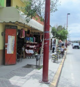 4 Blocks, 30 Pottery Shops
