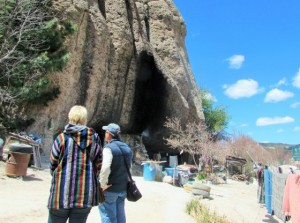 Gabriel introduced us to the elderly woman who lived here not far from town